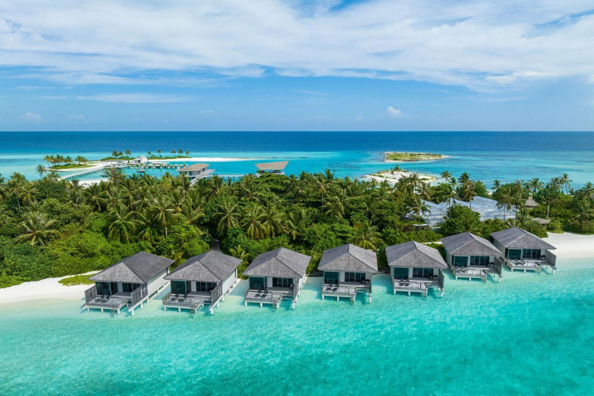 Le Meridien Maldives & Kurendhoo