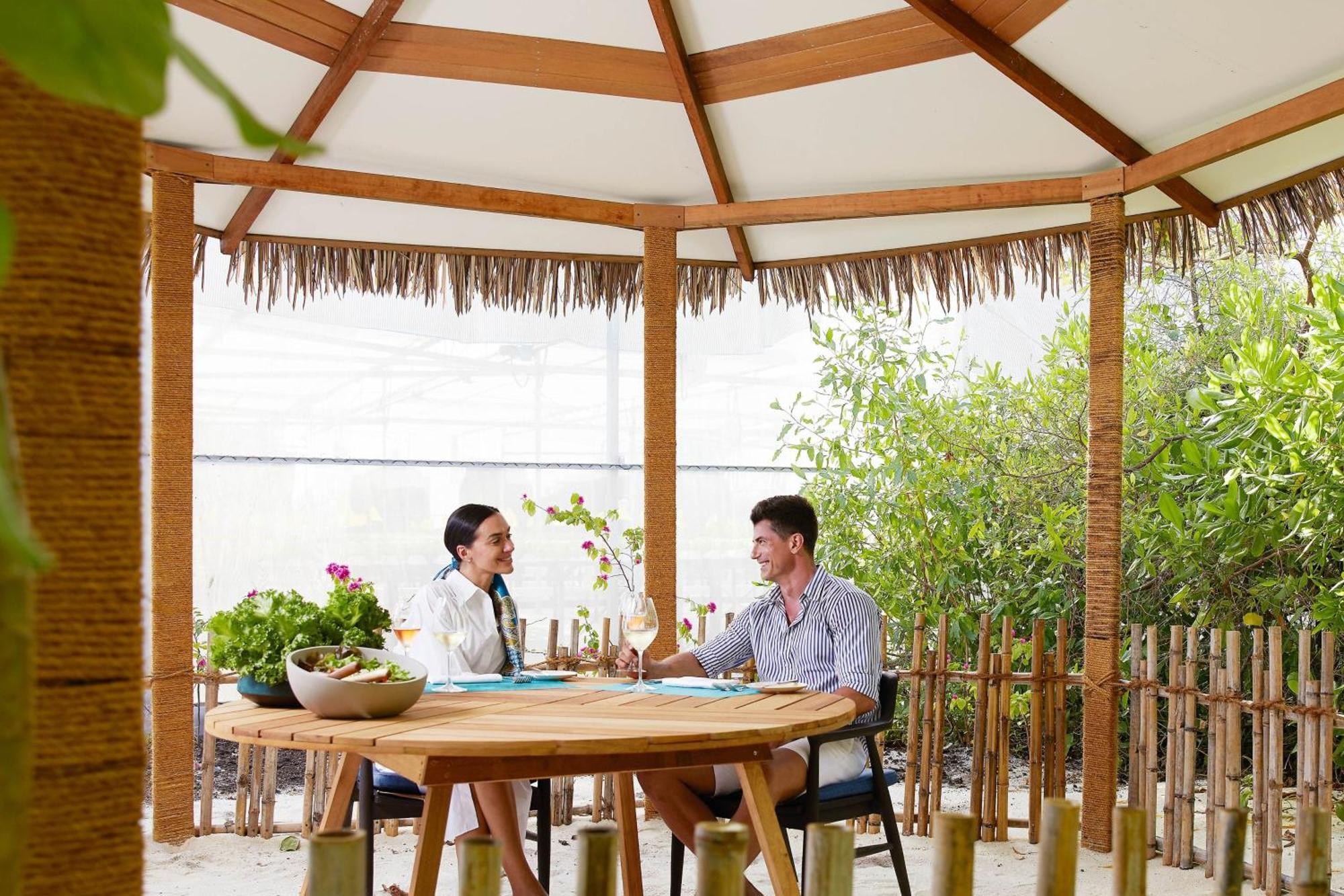 Resort Le Meridien Maldives & Kurendhoo