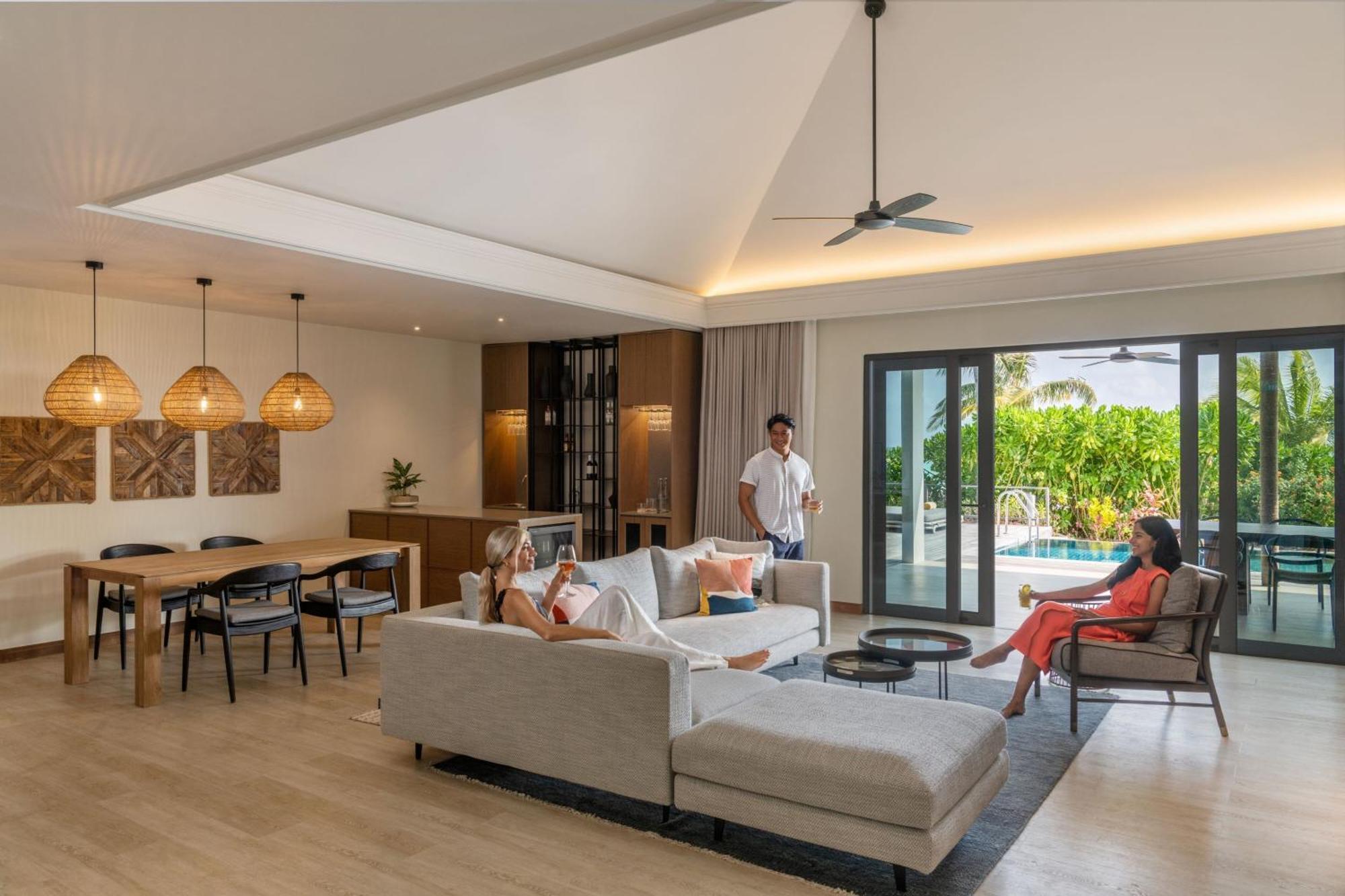Le Meridien Maldives & Курортный комплекс